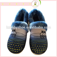 2015 alta calidad más último diseño de invierno hombre de peluche pantuflas de interior